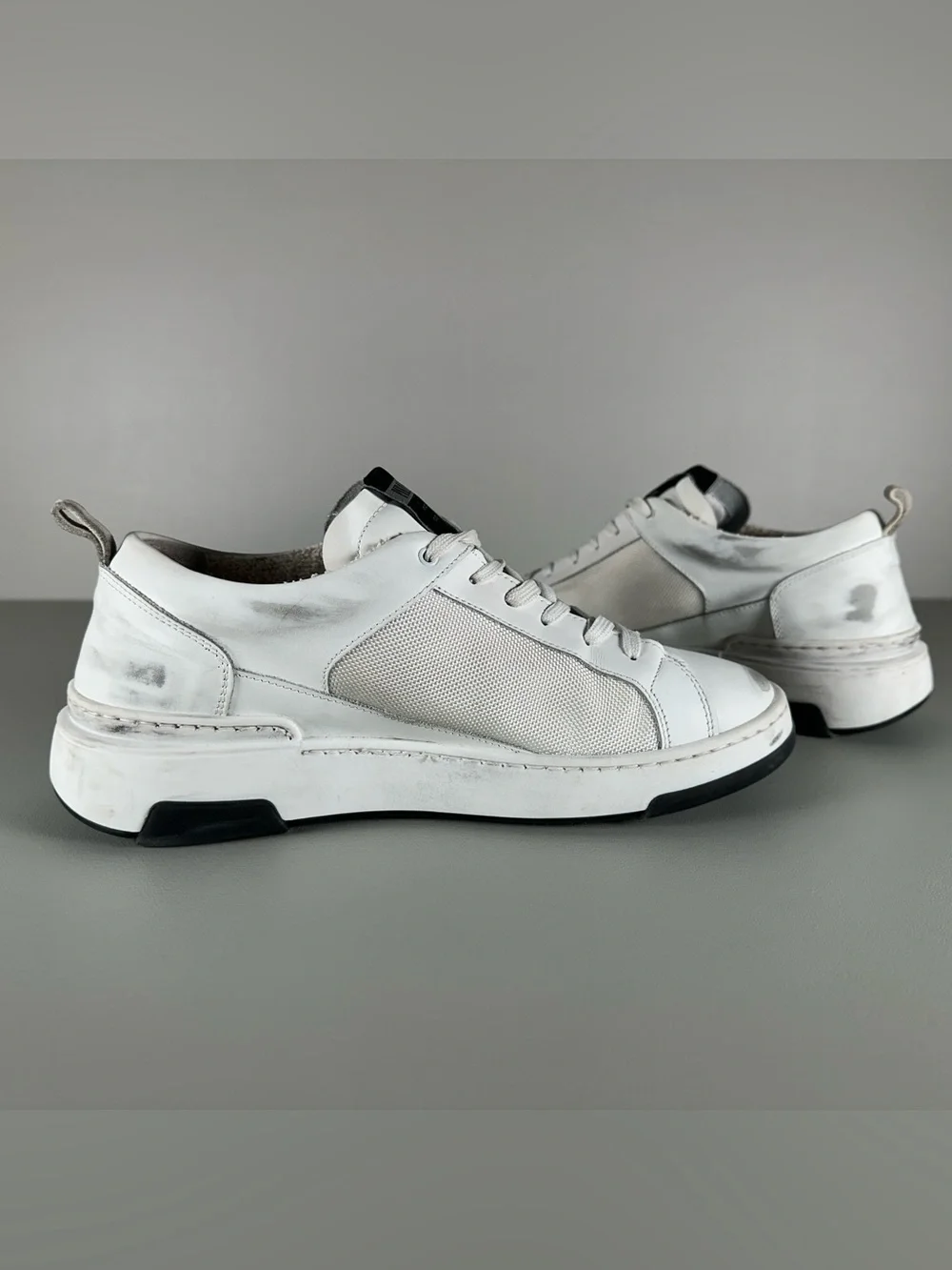 PIRANHA Made In Italy Distressed White Leather Suede Star Sneakers